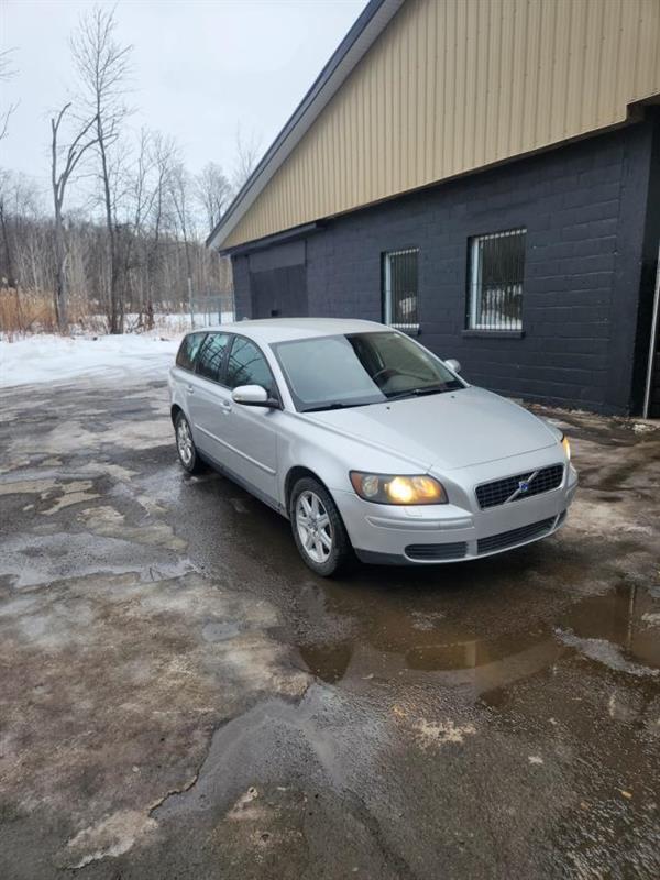 Volvo V50 2007 - Image 2