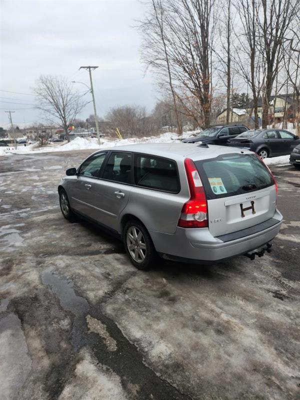 Volvo V50 2007 - Image 4