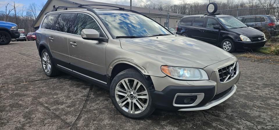 Volvo XC70 2012 - Image 2