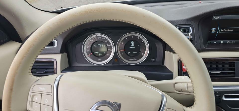 Volvo XC70 2012 - Image 8