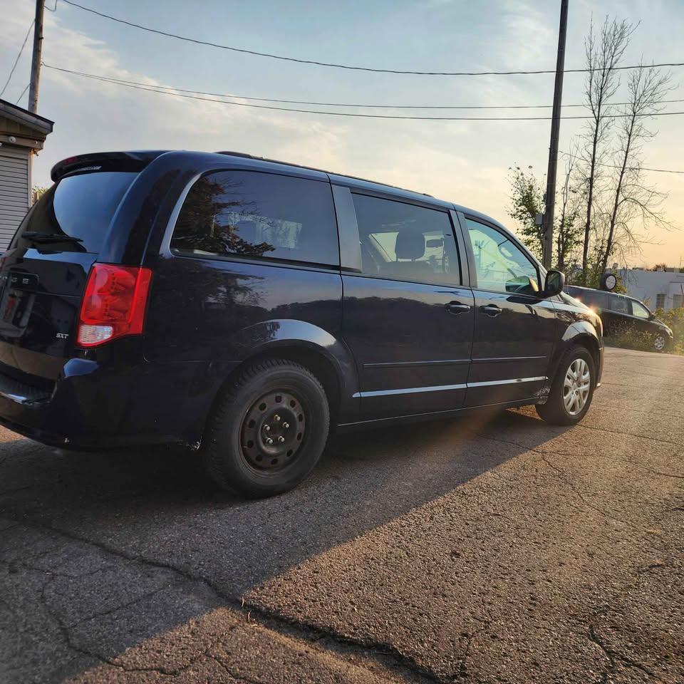 Dodge Grand Caravan 2014 - Image 4