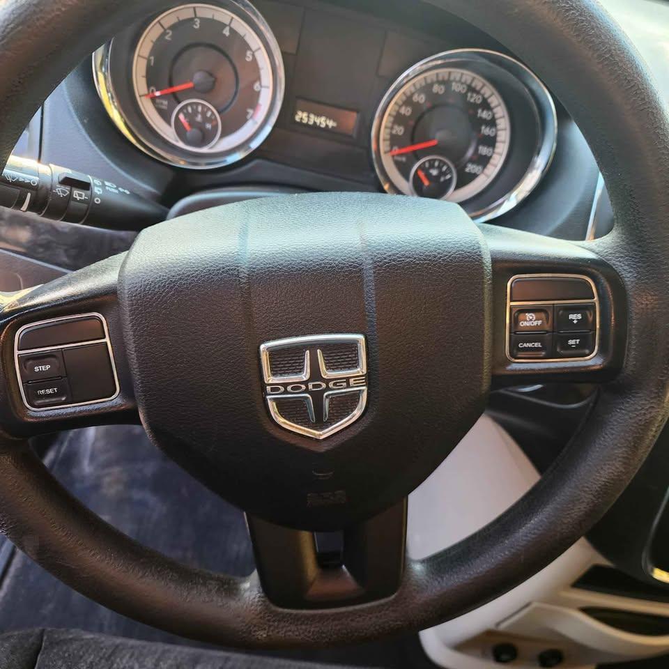 Dodge Grand Caravan 2014 - Image 13