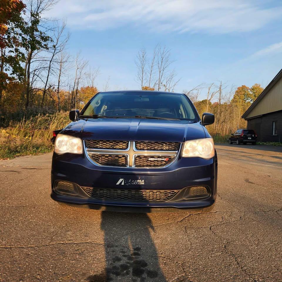 Dodge Grand Caravan 2014 - Image 2