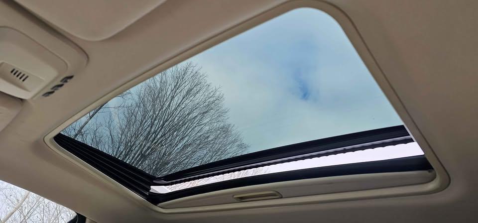 Volvo XC90 2012 - Image 16