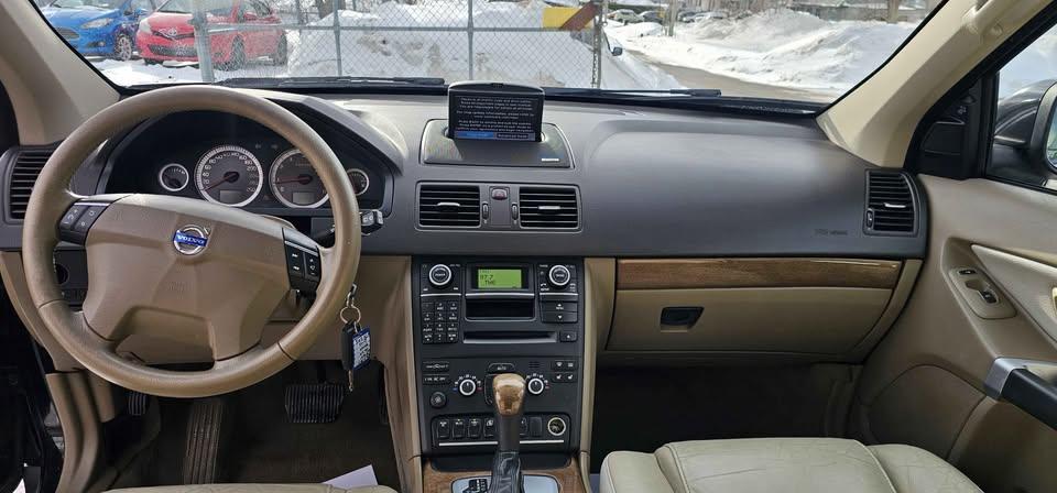 Volvo XC90 2012 - Image 7