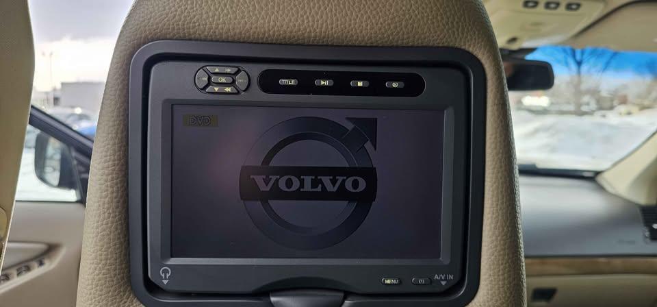 Volvo XC90 2012 - Image 20