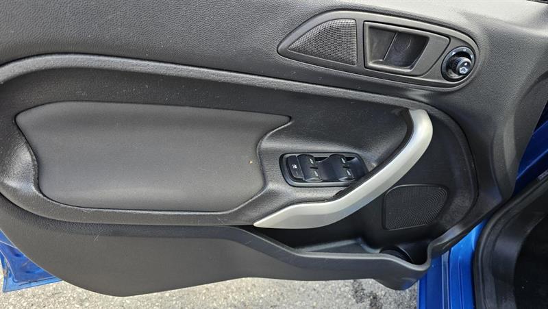 Ford FIESTA 2011 - Image 7