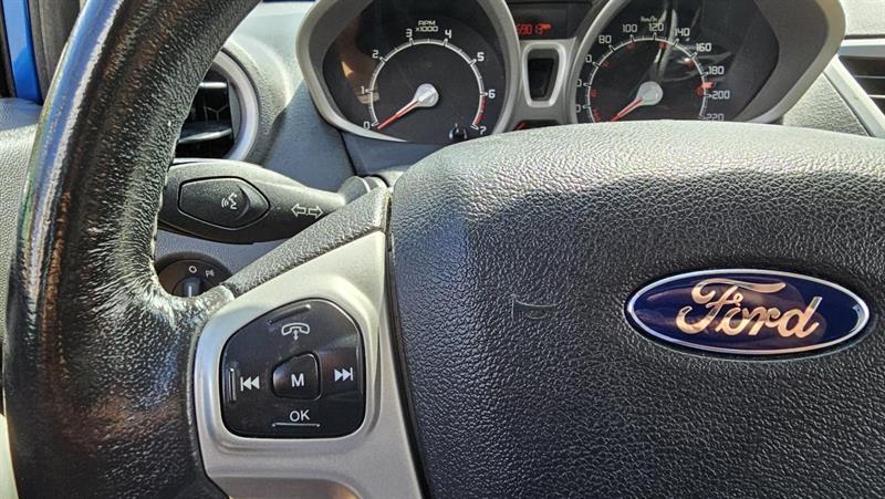 Ford FIESTA 2011 - Image 10