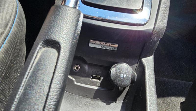 Ford FIESTA 2011 - Image 14