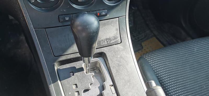 Mazda Mazda3 2012 - Image 10