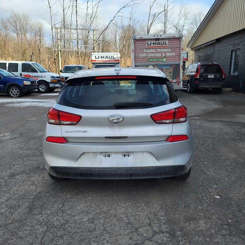 Hyundai Elantra Gt 2018 - Image 5