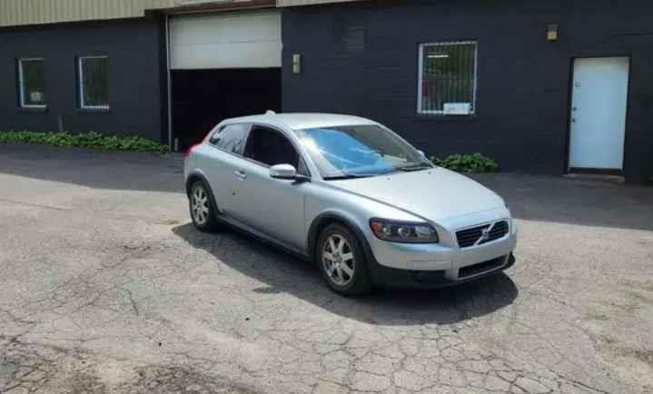 Volvo C30 2009 - Image 2