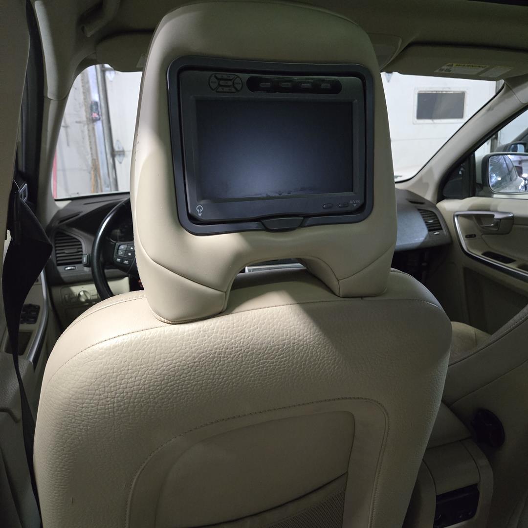 Volvo Xc60 2010 - Image 12