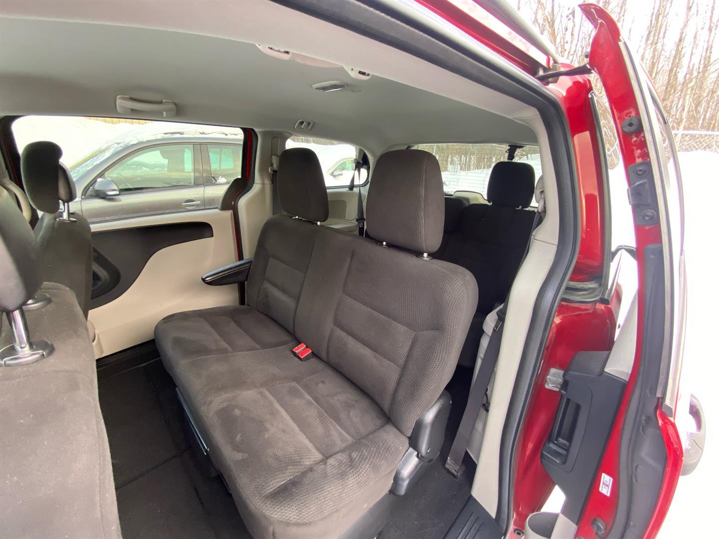 Dodge Grand Caravan 2015 - Image 19