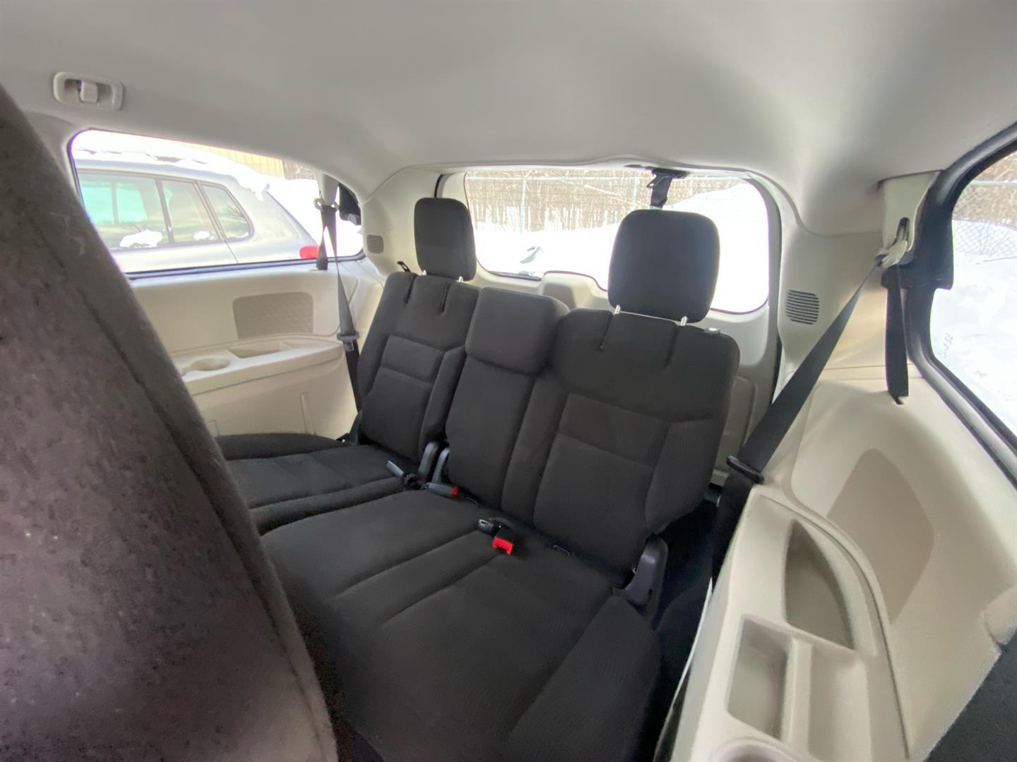 Dodge Grand Caravan 2015 - Image 20
