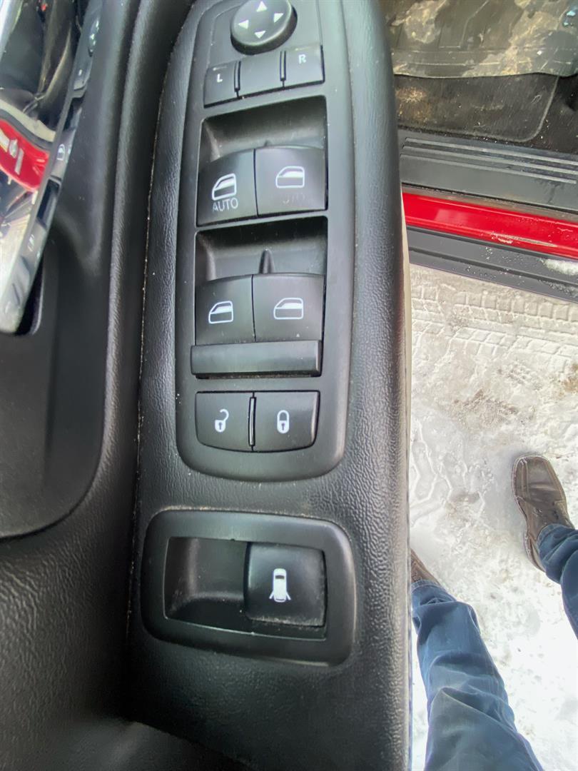 Dodge Grand Caravan 2015 - Image 13