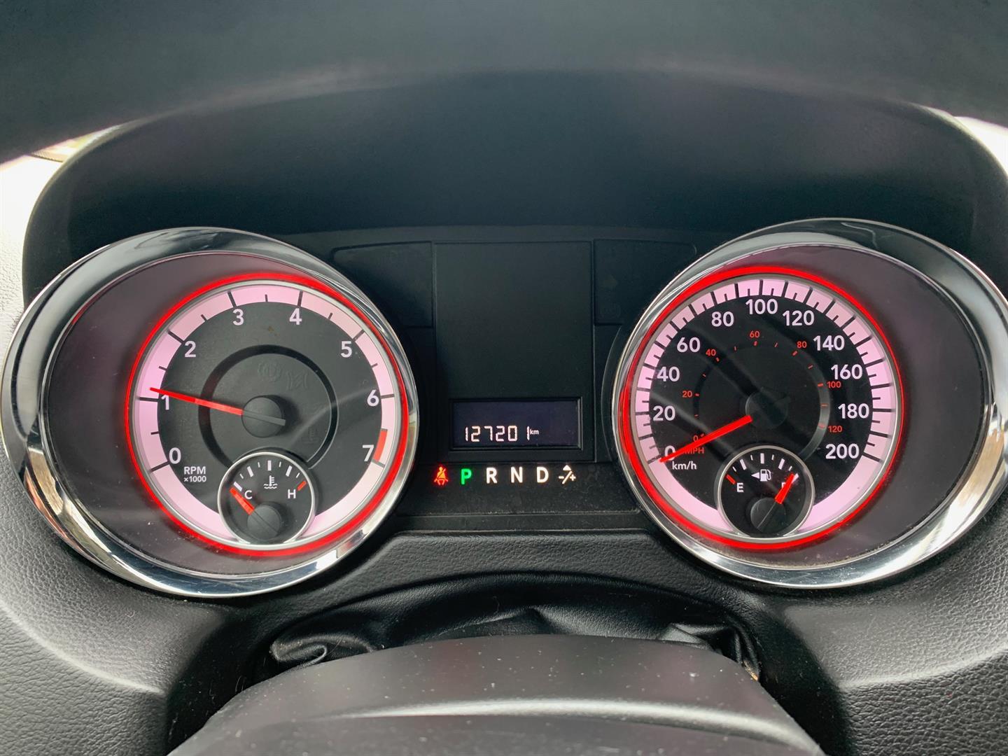 Dodge Grand Caravan 2015 - Image 12