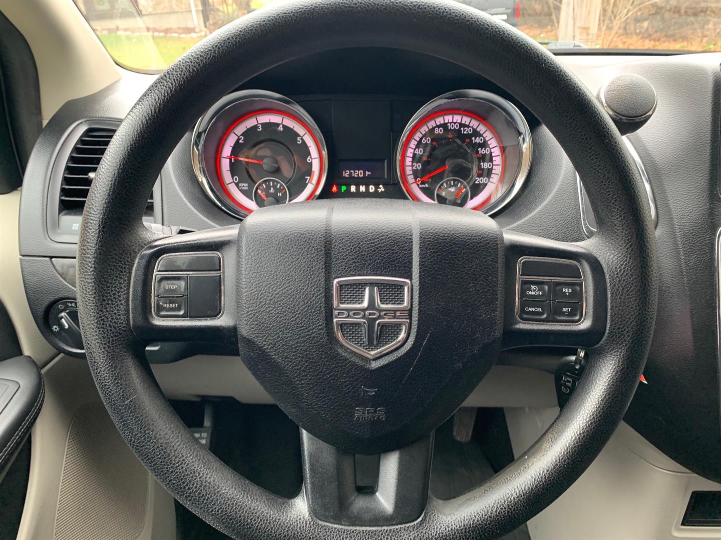 Dodge Grand Caravan 2015 - Image 11