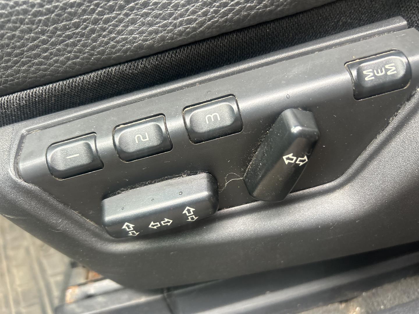 Volvo XC90 2009 - Image 13