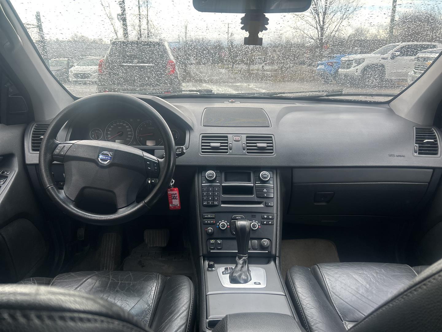 Volvo XC90 2009 - Image 11