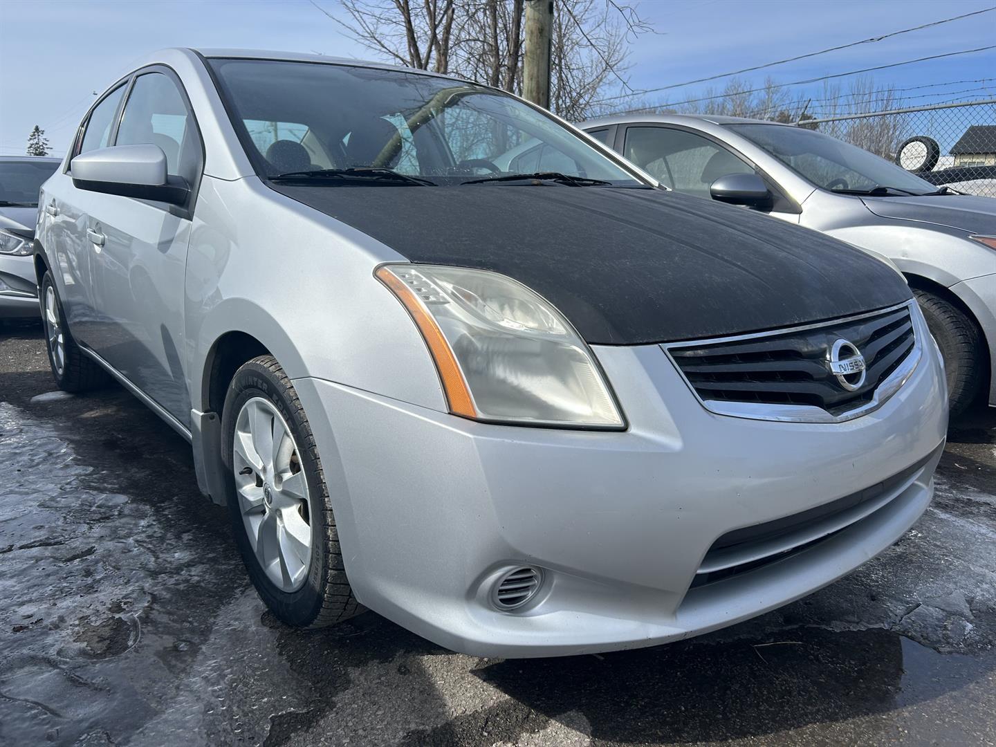 Nissan Sentra 2011 - Image 2