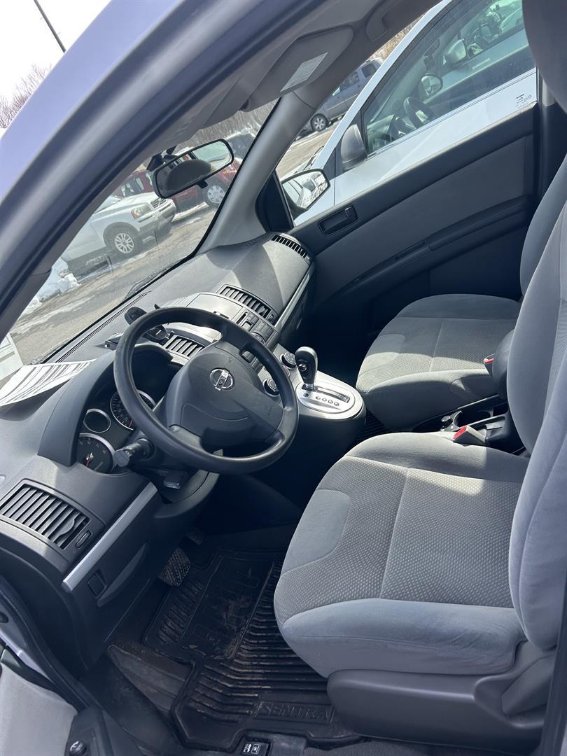 Nissan Sentra 2011 - Image 5